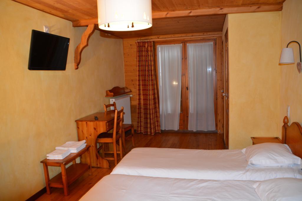 Hôtel Alpis Cottia Montgenèvre Kamer foto